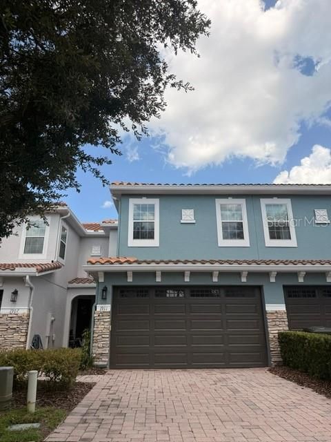 For Rent: $2,400 (3 beds, 2 baths, 1608 Square Feet)