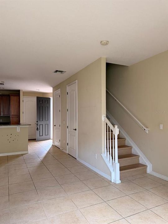For Rent: $2,400 (3 beds, 2 baths, 1608 Square Feet)