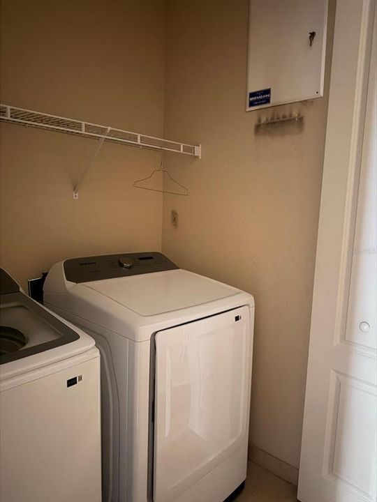 For Rent: $2,400 (3 beds, 2 baths, 1608 Square Feet)