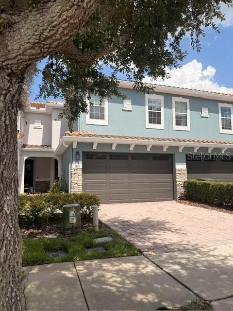 For Rent: $2,400 (3 beds, 2 baths, 1608 Square Feet)