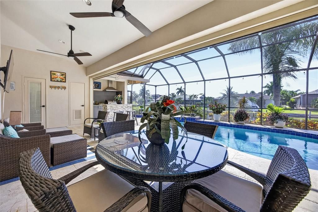 For Sale: $1,250,000 (4 beds, 2 baths, 2757 Square Feet)
