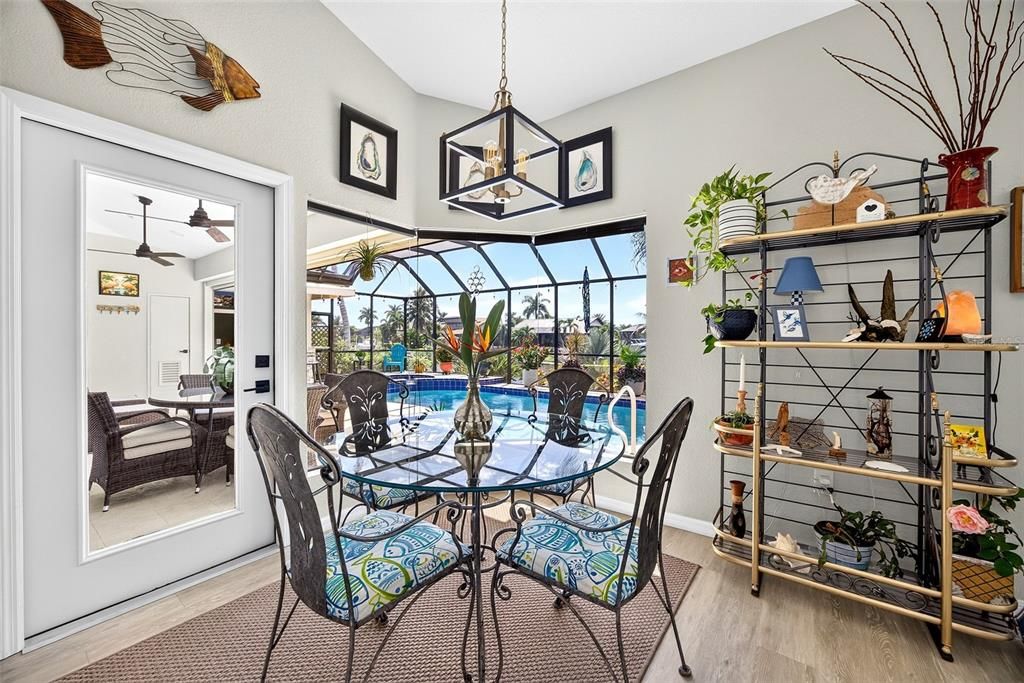 For Sale: $1,250,000 (4 beds, 2 baths, 2757 Square Feet)