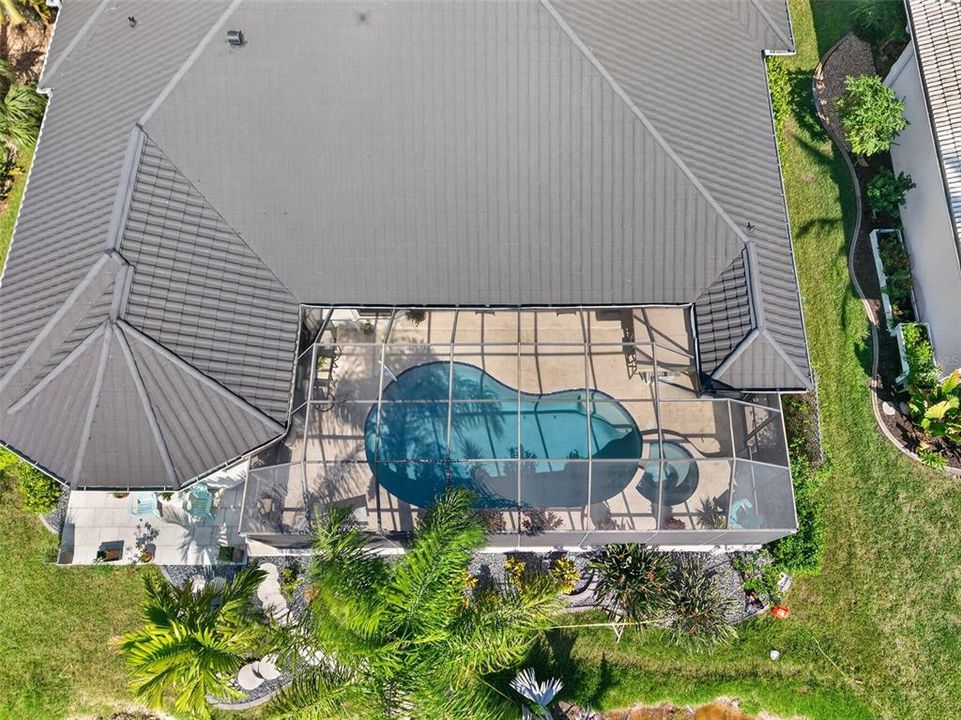 For Sale: $1,250,000 (4 beds, 2 baths, 2757 Square Feet)
