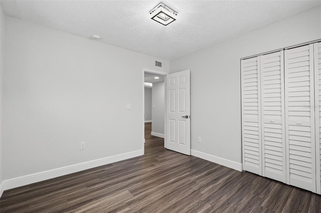 For Sale: $280,000 (3 beds, 2 baths, 1396 Square Feet)