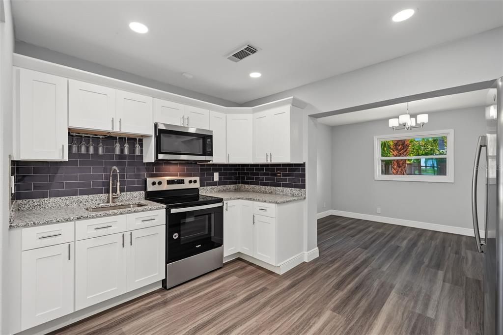 For Sale: $280,000 (3 beds, 2 baths, 1396 Square Feet)