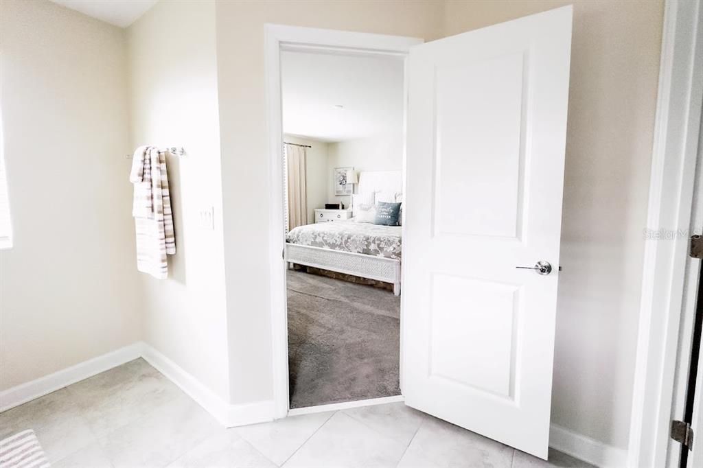 For Sale: $560,000 (4 beds, 3 baths, 2502 Square Feet)