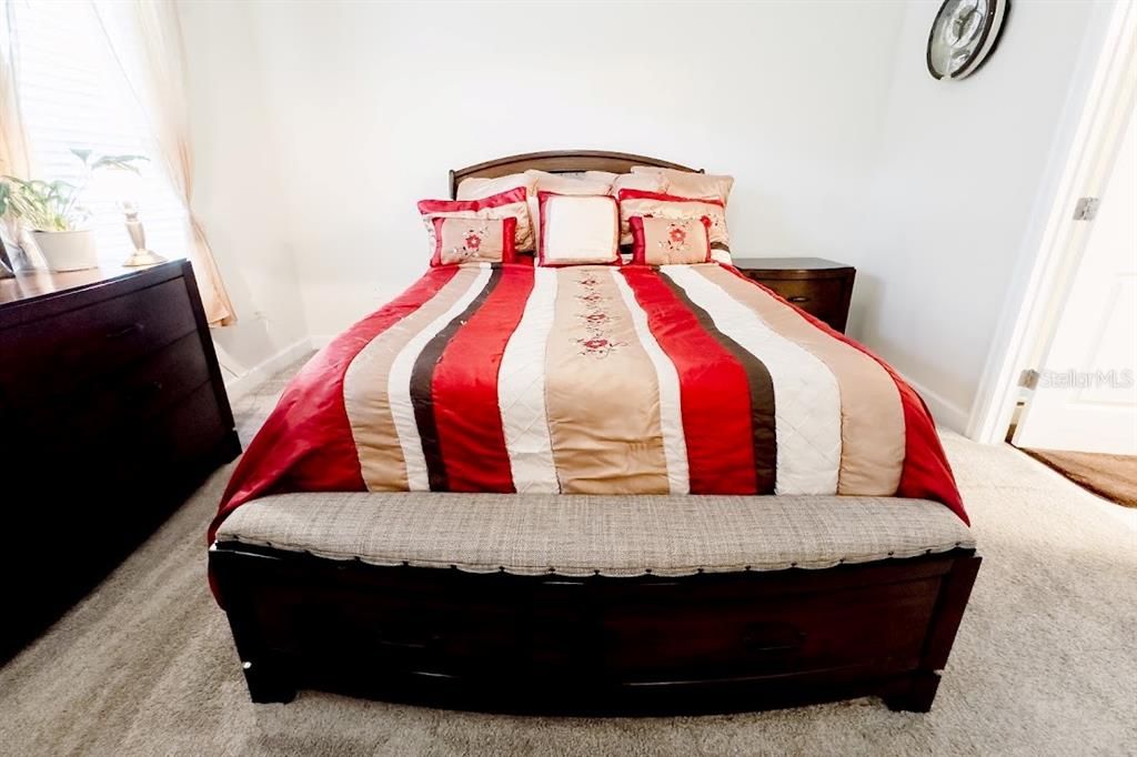 For Sale: $560,000 (4 beds, 3 baths, 2502 Square Feet)