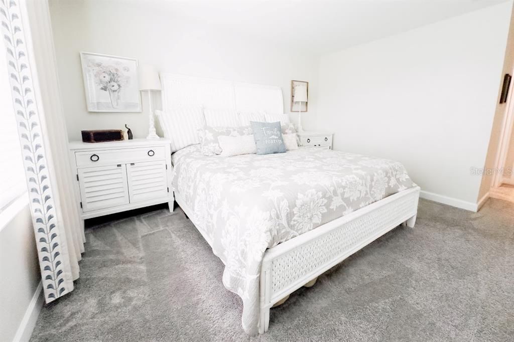 For Sale: $560,000 (4 beds, 3 baths, 2502 Square Feet)
