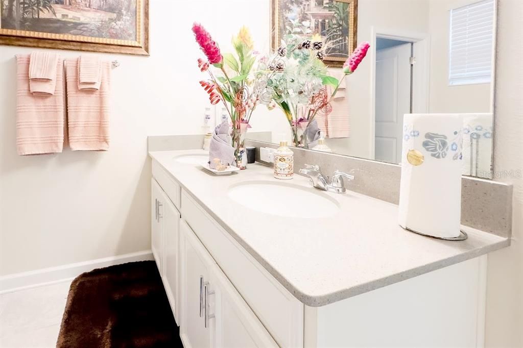 For Sale: $560,000 (4 beds, 3 baths, 2502 Square Feet)