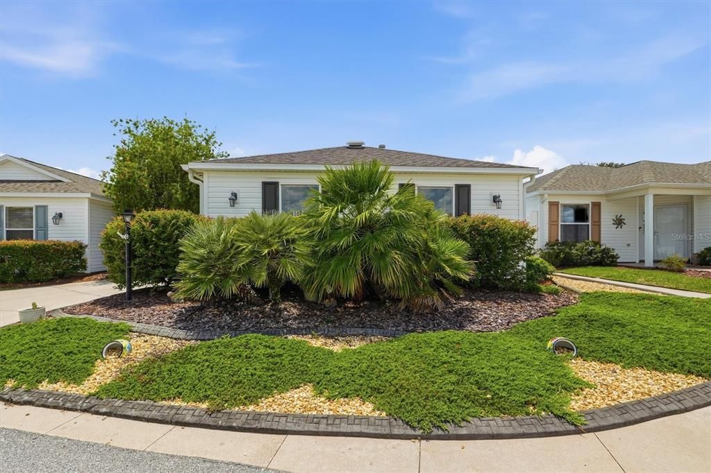 For Sale: $394,000 (3 beds, 2 baths, 1368 Square Feet)