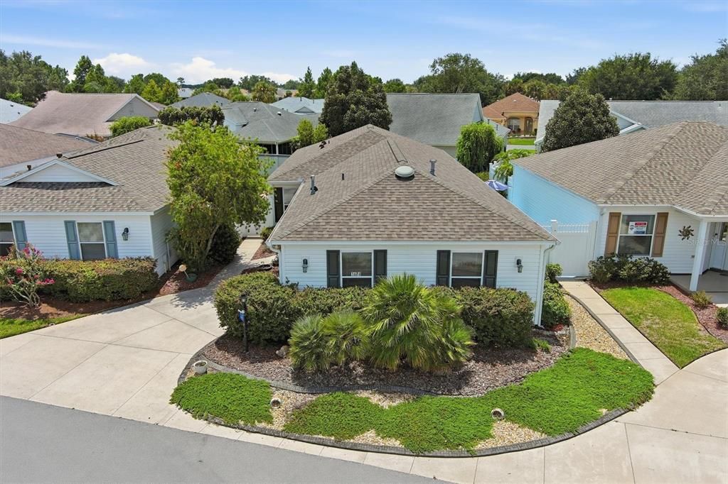 For Sale: $394,000 (3 beds, 2 baths, 1368 Square Feet)