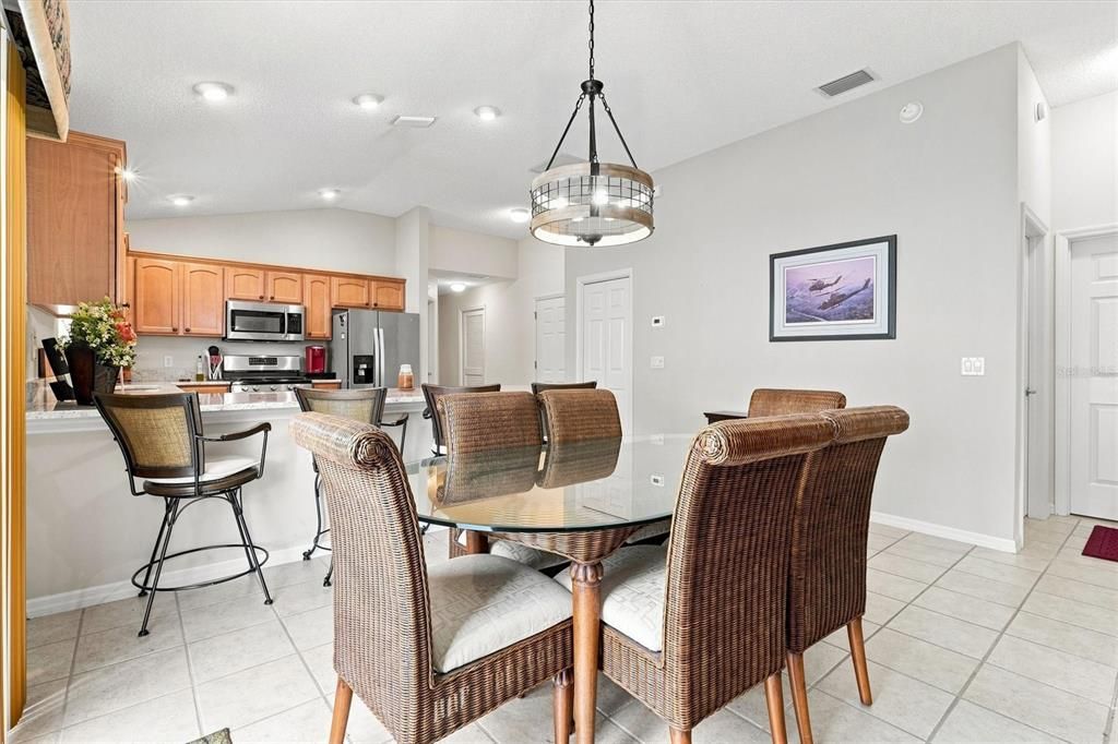 For Sale: $394,000 (3 beds, 2 baths, 1368 Square Feet)