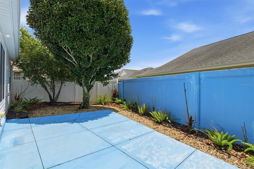 For Sale: $394,000 (3 beds, 2 baths, 1368 Square Feet)