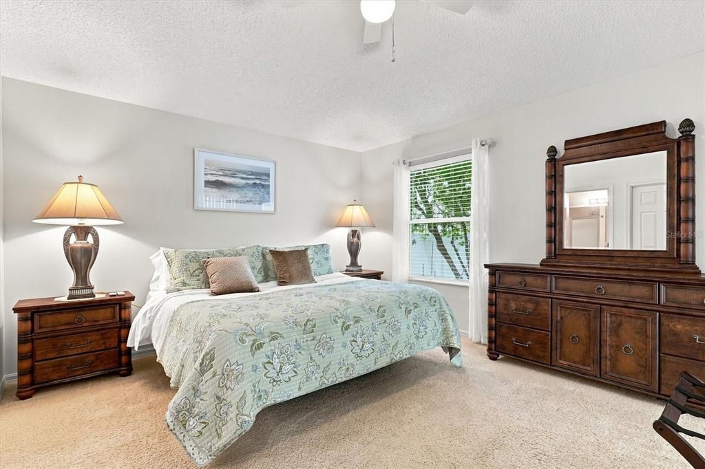 For Sale: $394,000 (3 beds, 2 baths, 1368 Square Feet)