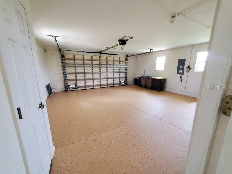 For Rent: $2,200 (3 beds, 2 baths, 1659 Square Feet)