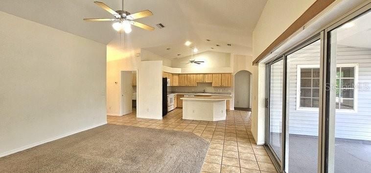 For Rent: $2,200 (3 beds, 2 baths, 1659 Square Feet)