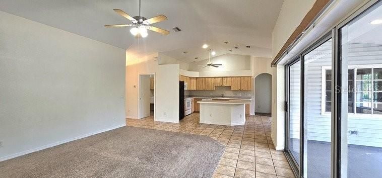 For Rent: $2,200 (3 beds, 2 baths, 1659 Square Feet)