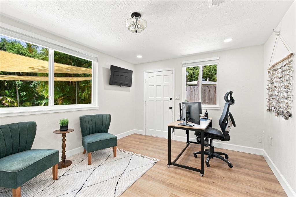 Active With Contract: $460,000 (3 beds, 2 baths, 1587 Square Feet)