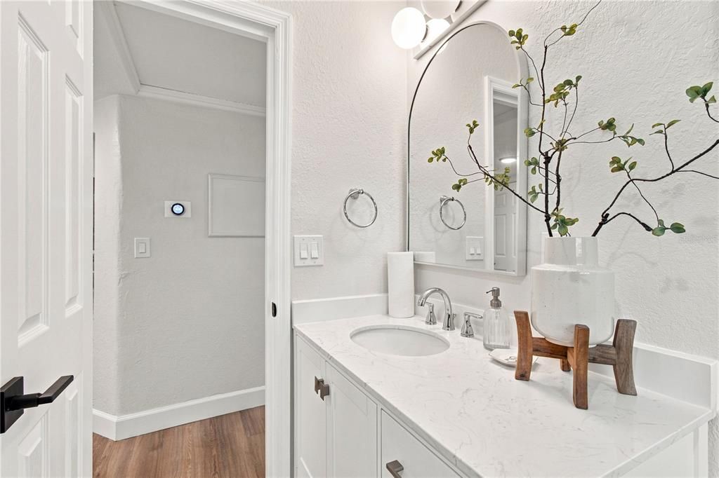 Active With Contract: $460,000 (3 beds, 2 baths, 1587 Square Feet)