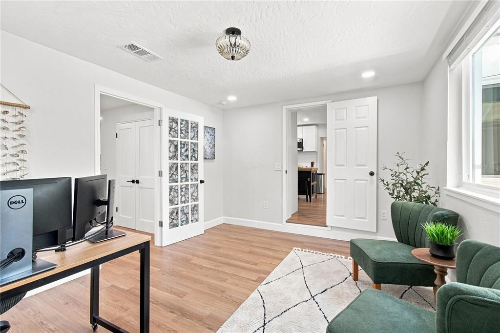 Active With Contract: $460,000 (3 beds, 2 baths, 1587 Square Feet)