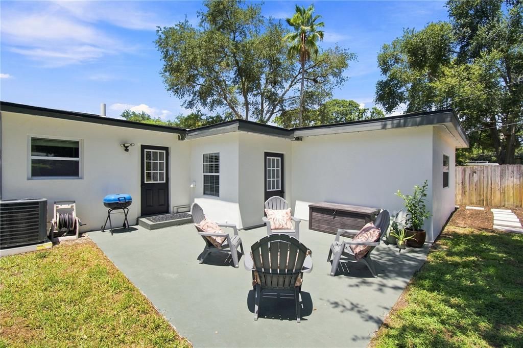 Active With Contract: $460,000 (3 beds, 2 baths, 1587 Square Feet)