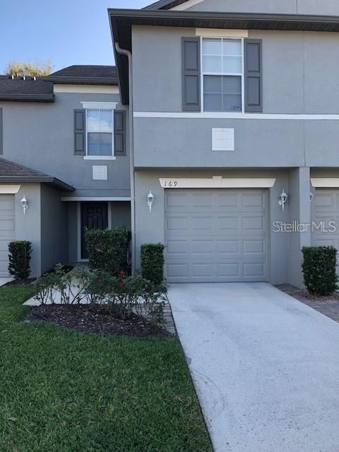 For Rent: $1,950 (3 beds, 2 baths, 1468 Square Feet)