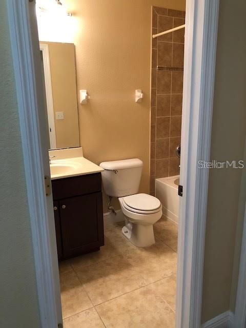 For Rent: $1,950 (3 beds, 2 baths, 1468 Square Feet)