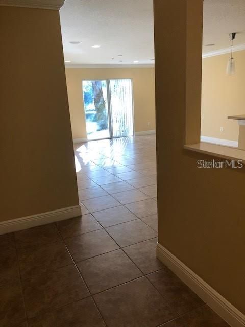 For Rent: $1,950 (3 beds, 2 baths, 1468 Square Feet)
