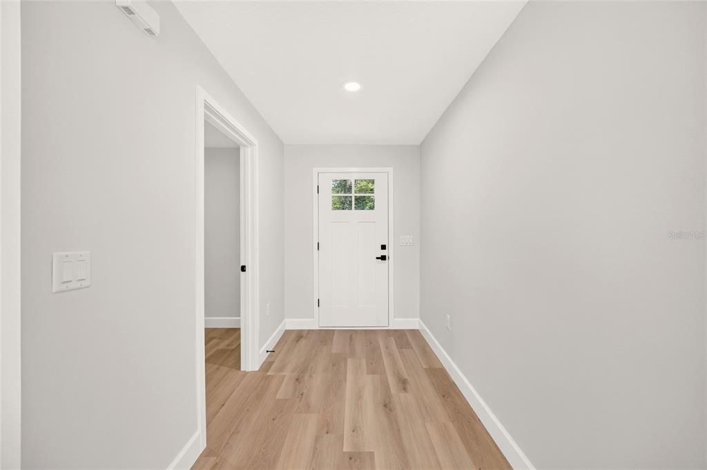 For Sale: $319,900 (4 beds, 2 baths, 1863 Square Feet)