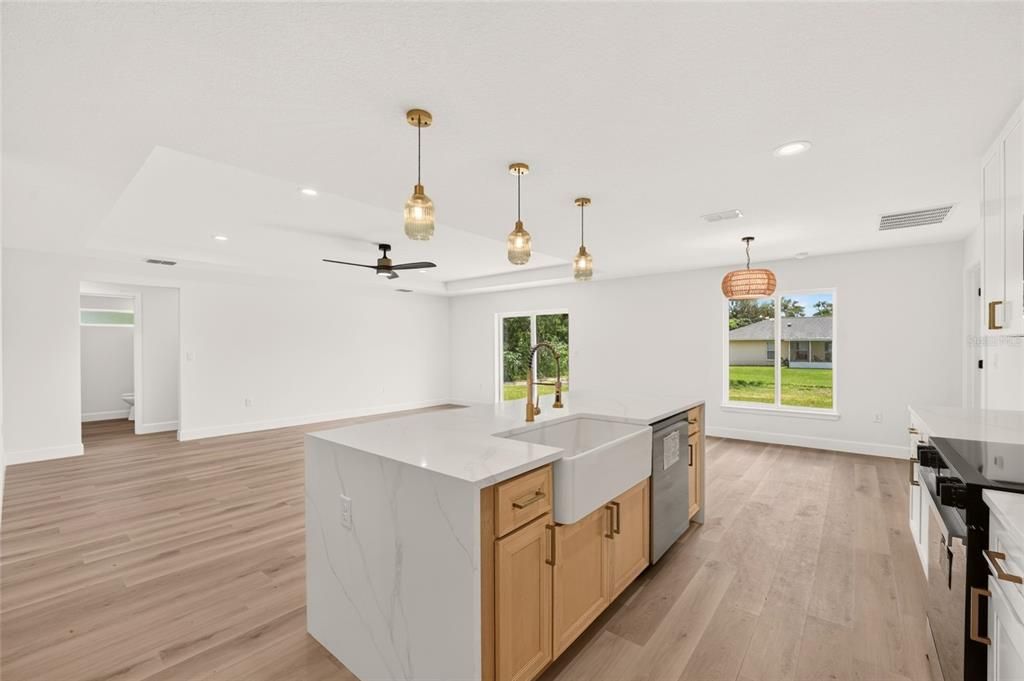For Sale: $319,900 (4 beds, 2 baths, 1863 Square Feet)
