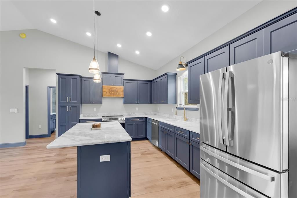 For Sale: $540,000 (3 beds, 2 baths, 1410 Square Feet)