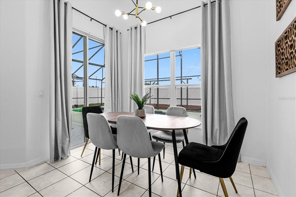 For Sale: $469,000 (5 beds, 3 baths, 2531 Square Feet)