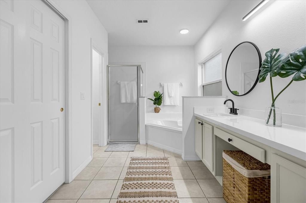 For Sale: $469,000 (5 beds, 3 baths, 2531 Square Feet)