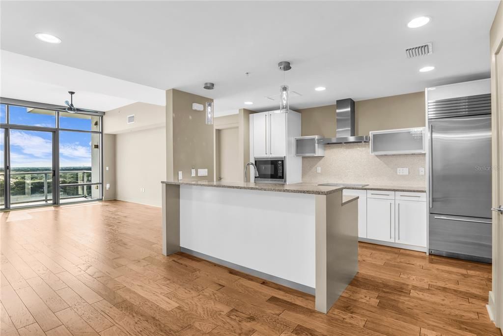 For Sale: $559,000 (2 beds, 2 baths, 1765 Square Feet)