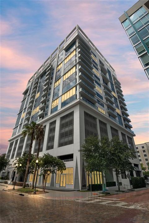 For Sale: $559,000 (2 beds, 2 baths, 1765 Square Feet)