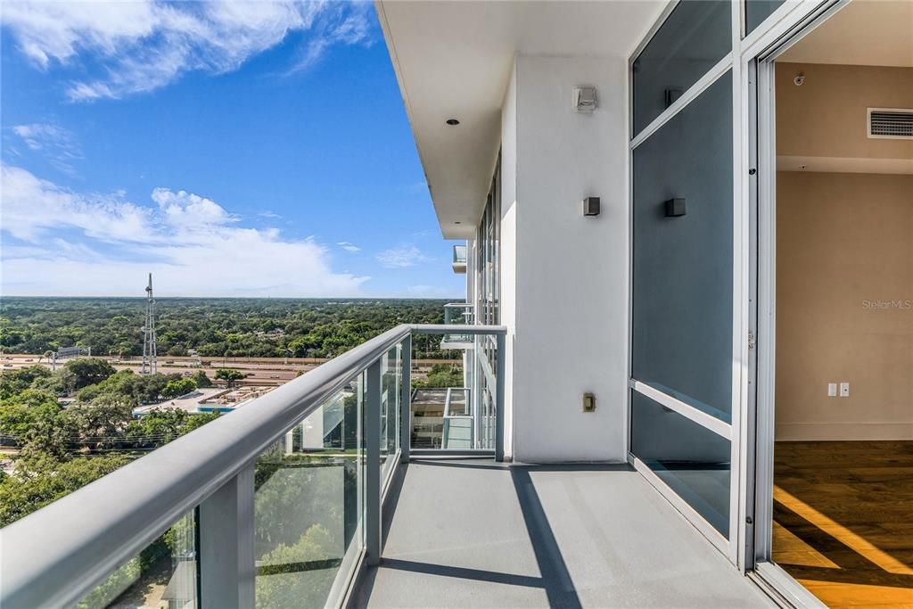 For Sale: $559,000 (2 beds, 2 baths, 1765 Square Feet)