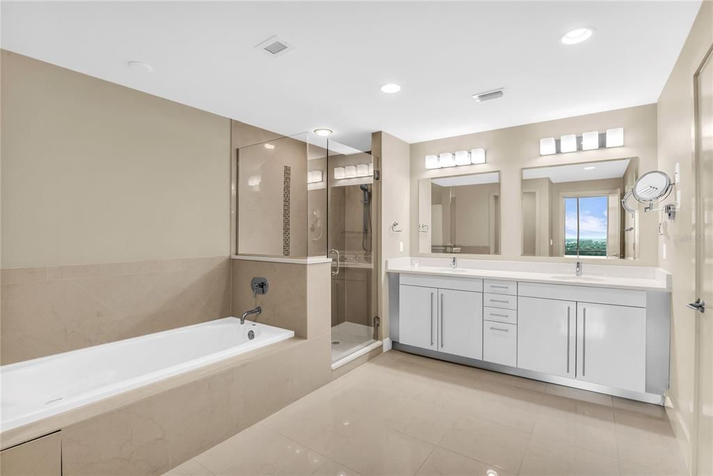 For Sale: $559,000 (2 beds, 2 baths, 1765 Square Feet)