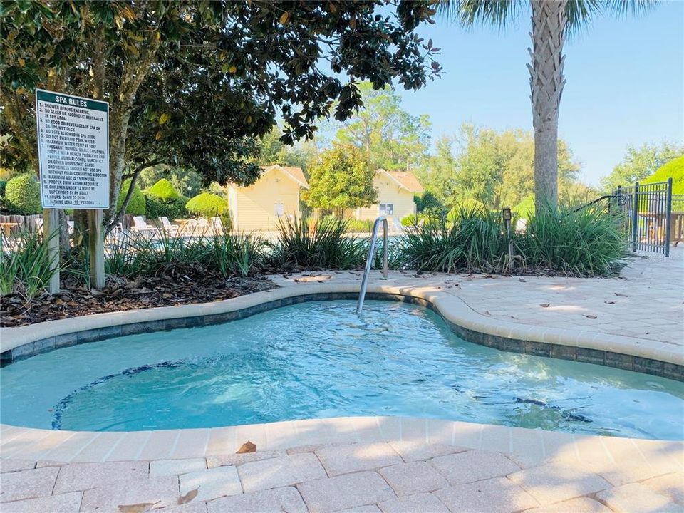 For Rent: $2,825 (4 beds, 2 baths, 2656 Square Feet)
