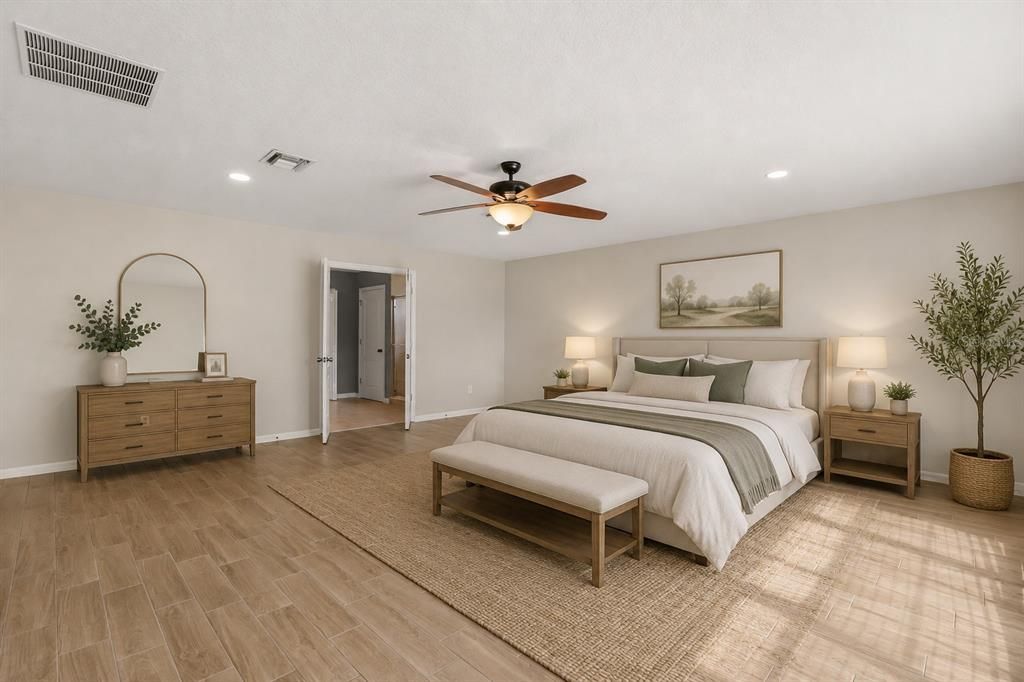 For Rent: $2,825 (4 beds, 2 baths, 2656 Square Feet)