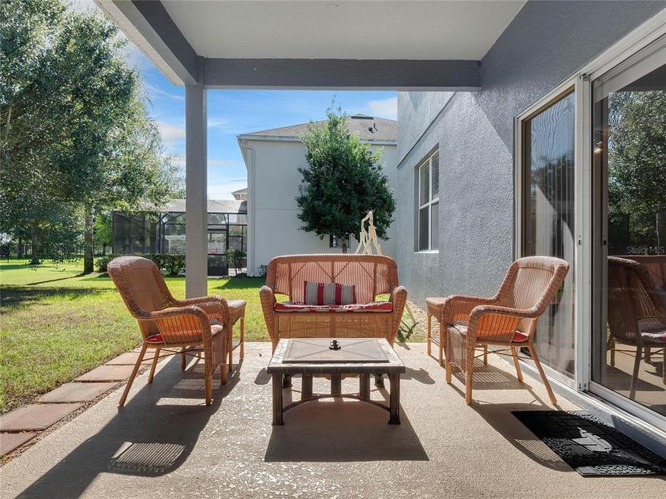 For Rent: $2,825 (4 beds, 2 baths, 2656 Square Feet)
