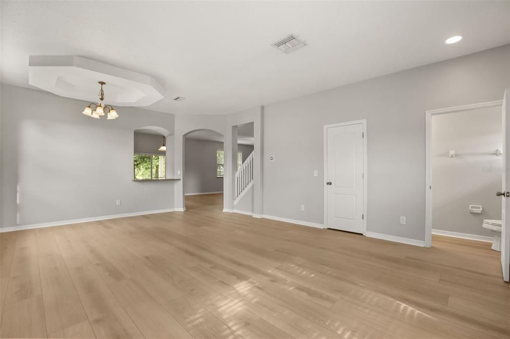 For Rent: $2,825 (4 beds, 2 baths, 2656 Square Feet)