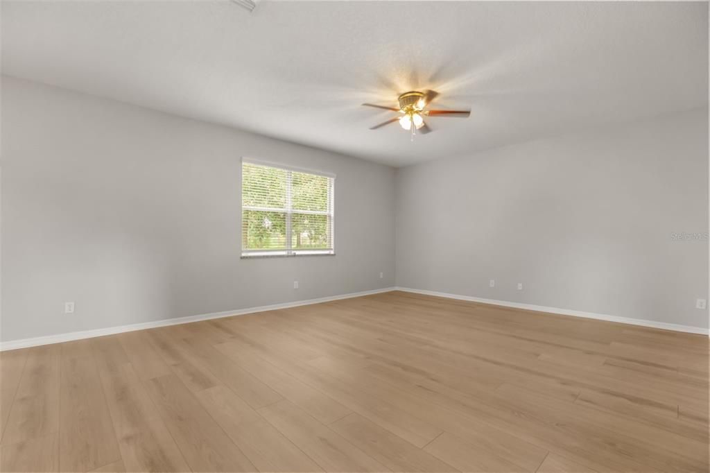 For Rent: $2,825 (4 beds, 2 baths, 2656 Square Feet)