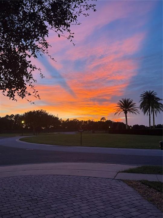 For Rent: $2,825 (4 beds, 2 baths, 2656 Square Feet)