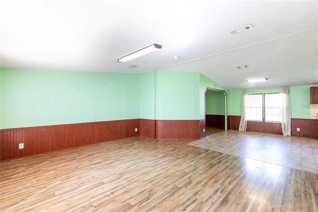 For Sale: $309,800 (4 beds, 2 baths, 2280 Square Feet)