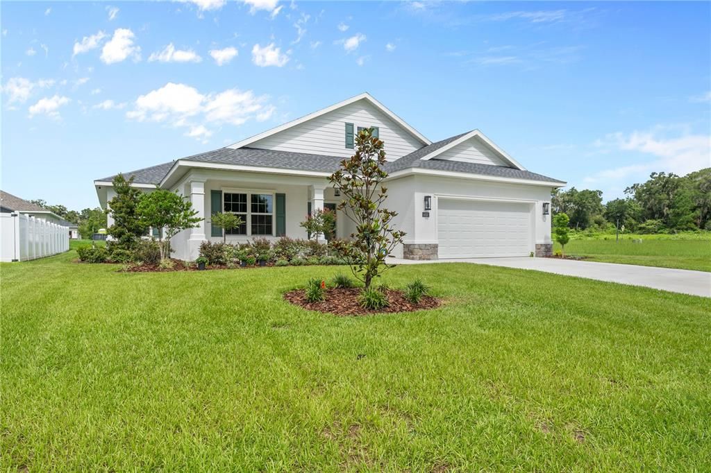 For Sale: $409,900 (3 beds, 2 baths, 2053 Square Feet)