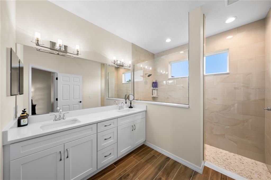 For Sale: $409,900 (3 beds, 2 baths, 2053 Square Feet)