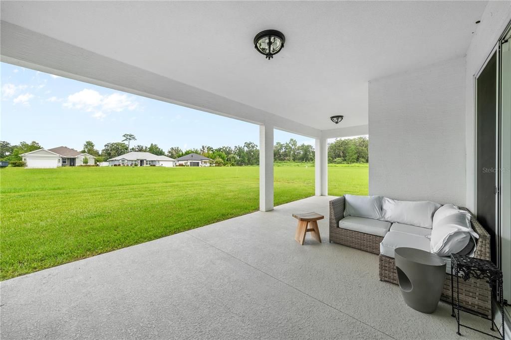 For Sale: $409,900 (3 beds, 2 baths, 2053 Square Feet)