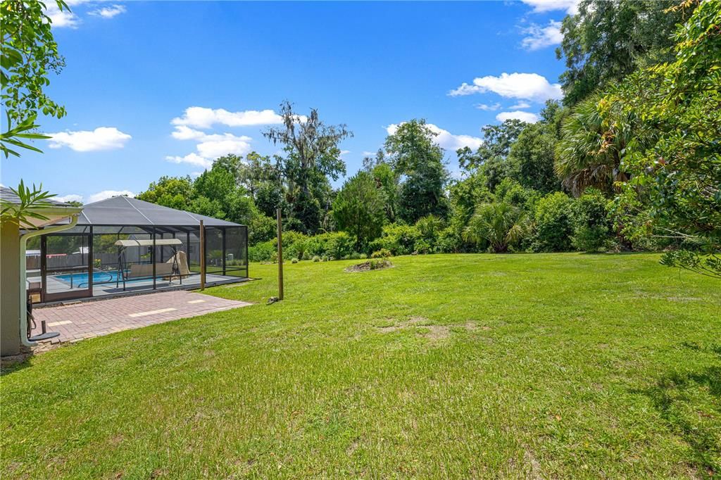 For Sale: $385,000 (4 beds, 2 baths, 1911 Square Feet)