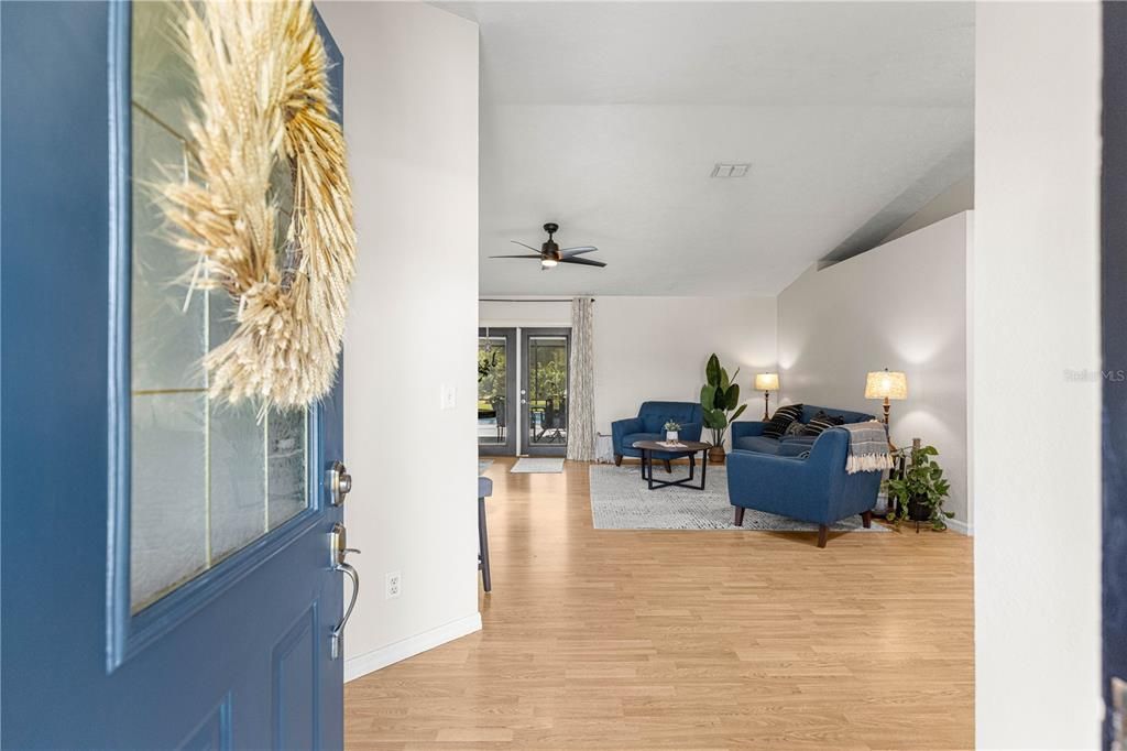 For Sale: $385,000 (4 beds, 2 baths, 1911 Square Feet)