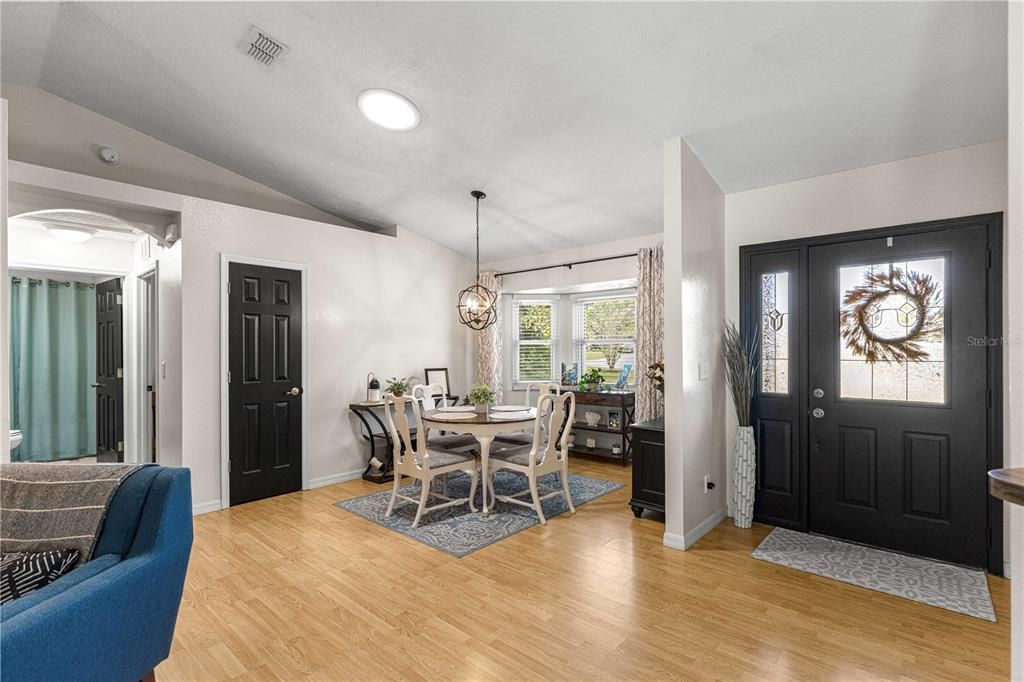 For Sale: $385,000 (4 beds, 2 baths, 1911 Square Feet)